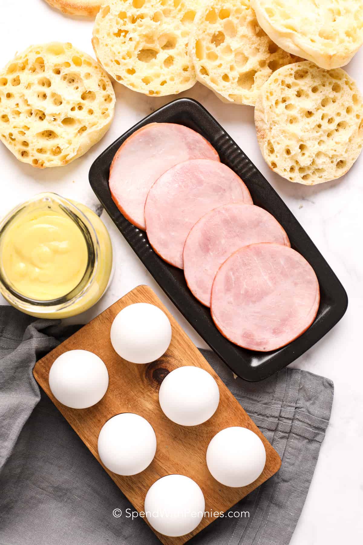 ingredients to make eggs benedict